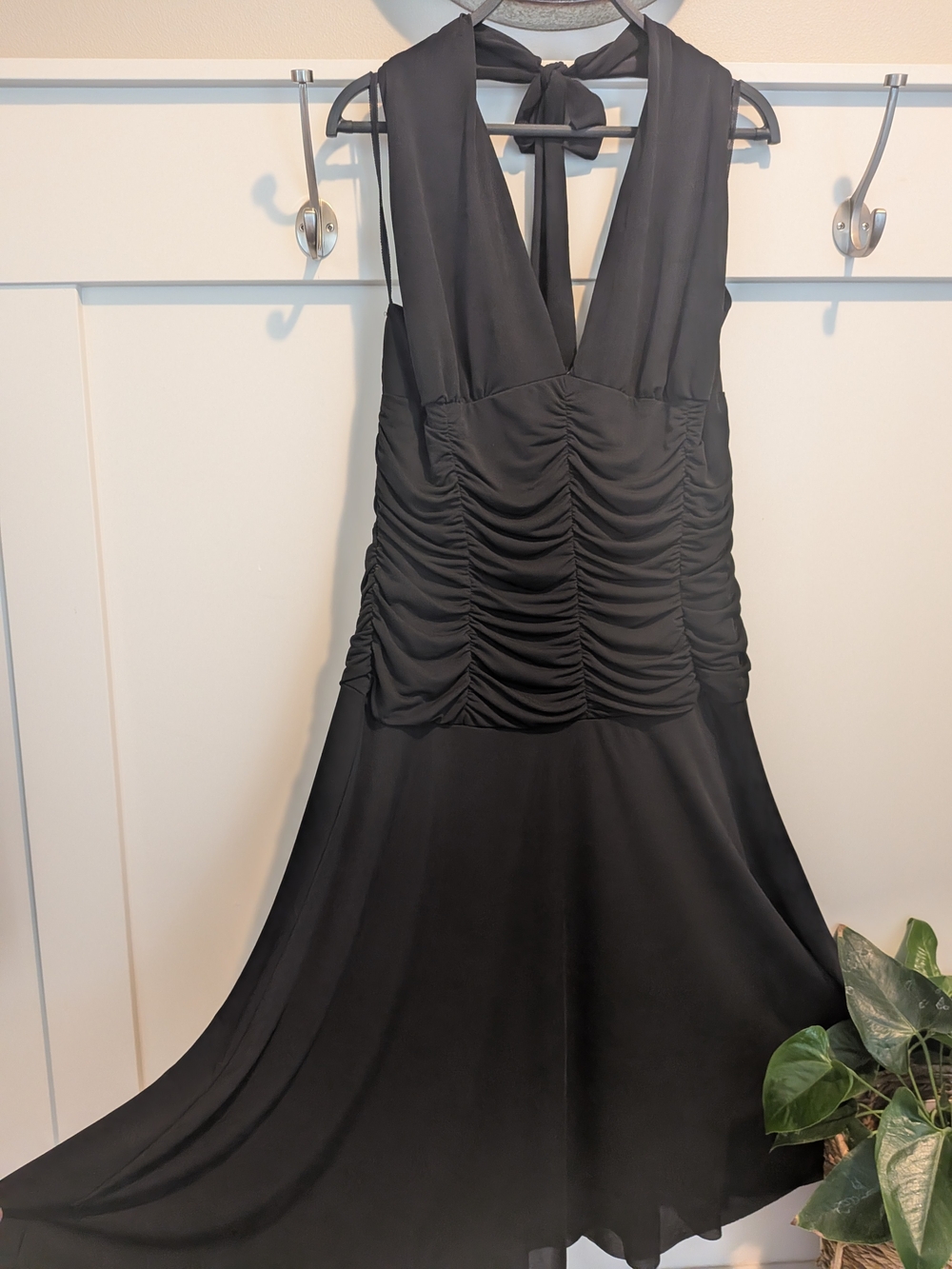 Lily Black Backless V-Neck Ruched Evening Dress